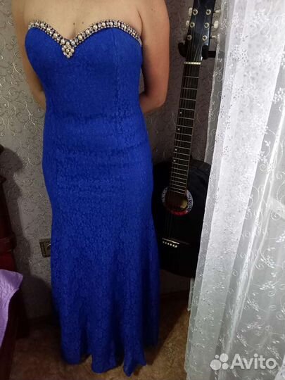 Вечернее платье