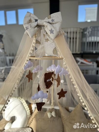 Детская кроватка И постель