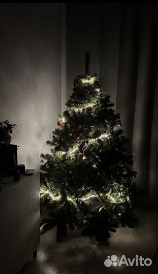 Елка искусственная 210
