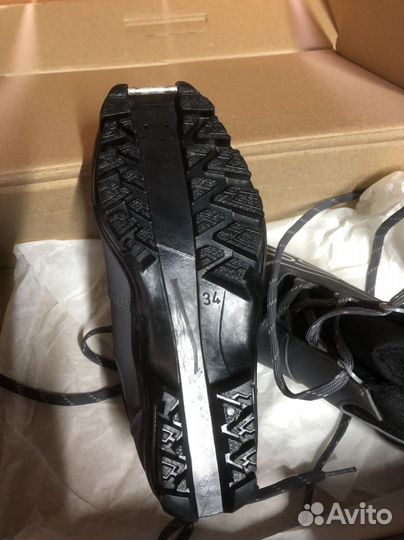 Лыжные ботинки