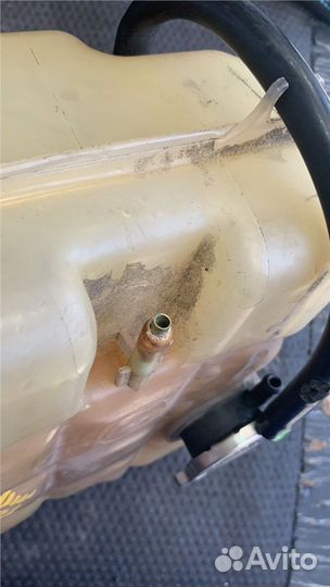 Бачок расширительный Jeep Liberty, 2003