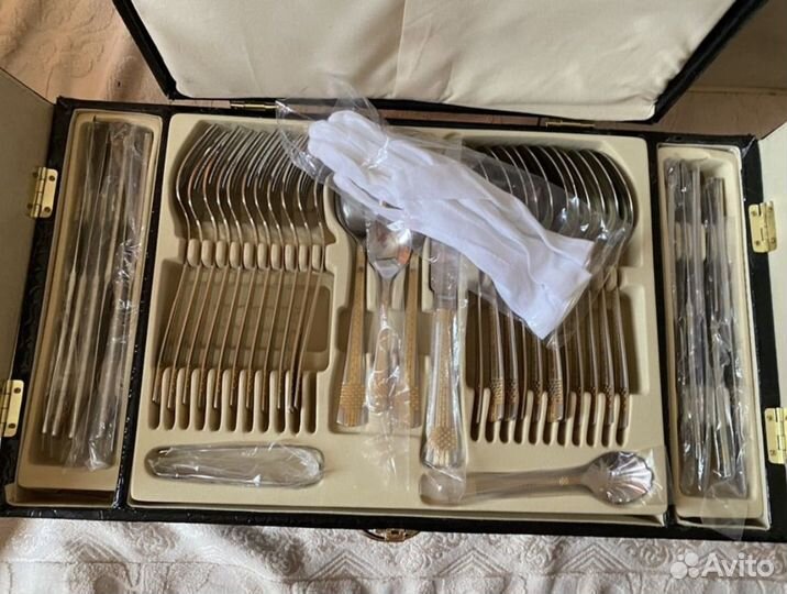 Набор столовых приборов