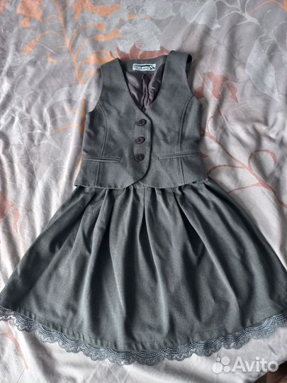 Жилет и юбка для школы