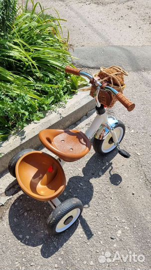 Трехколесный велосипед Tomix baby go