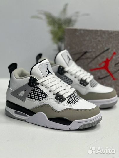 Кроссовки Nike Air Jordan 4