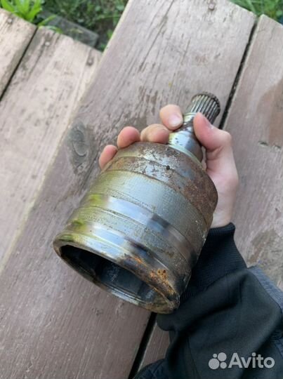 Граната на nissan