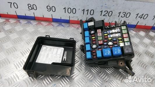 Блок предохранителей hyundai I30 FD (1KK08M102)