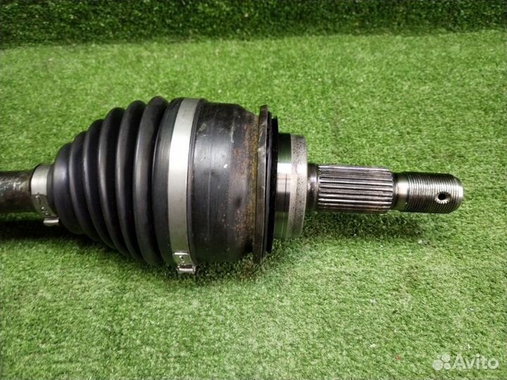 Привод (полуось) передний Toyota Land Cruiser