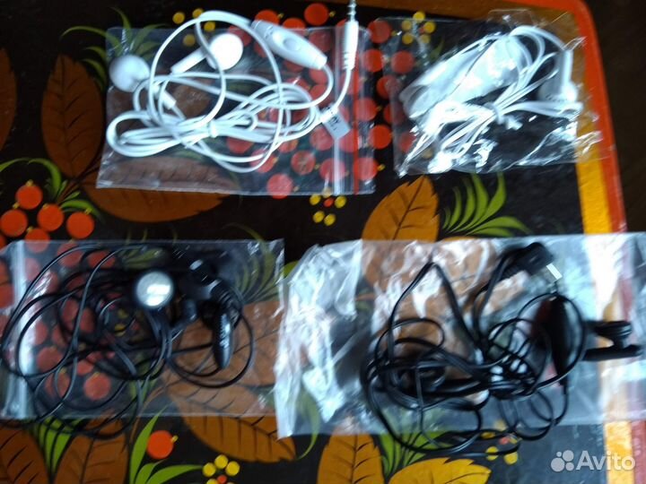 Продаю наушники