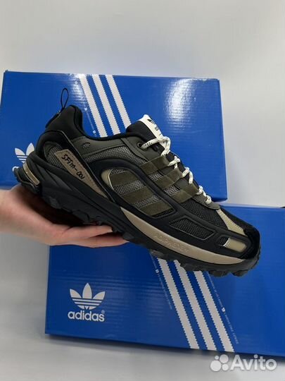 Кроссовки adidas