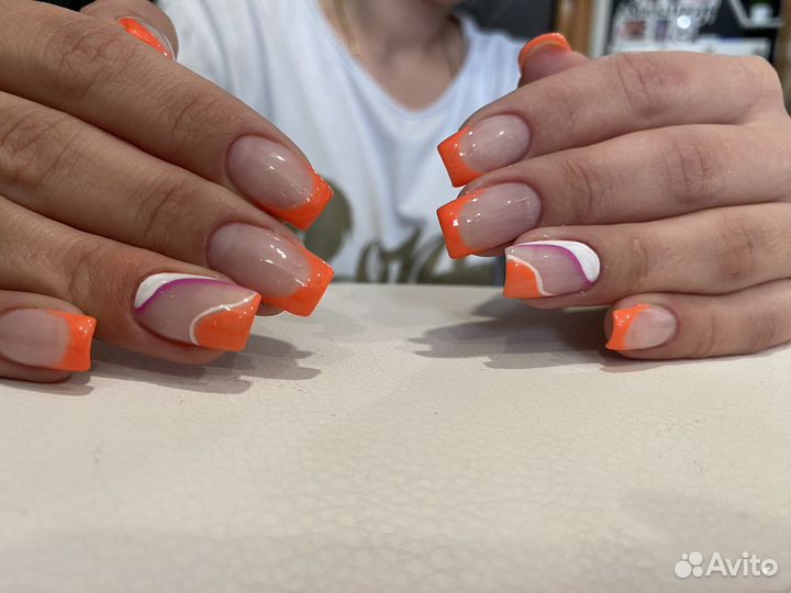 Наращивание ногтей, педикюр