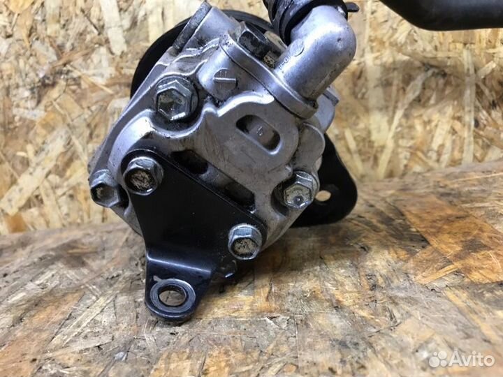 Насос гидроусилителя руля Land Rover Range Rover