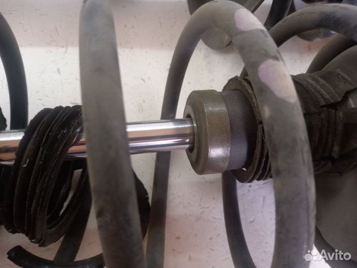 Стойка подвески передняя Peugeot 206 2A/C (T16)