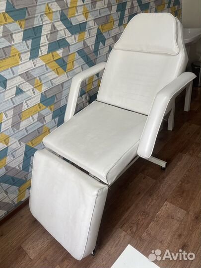 Косметологическое кресло