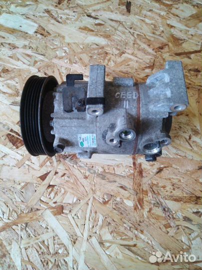 Компрессор кондиционера Kia Ceed JD G4FD 2013