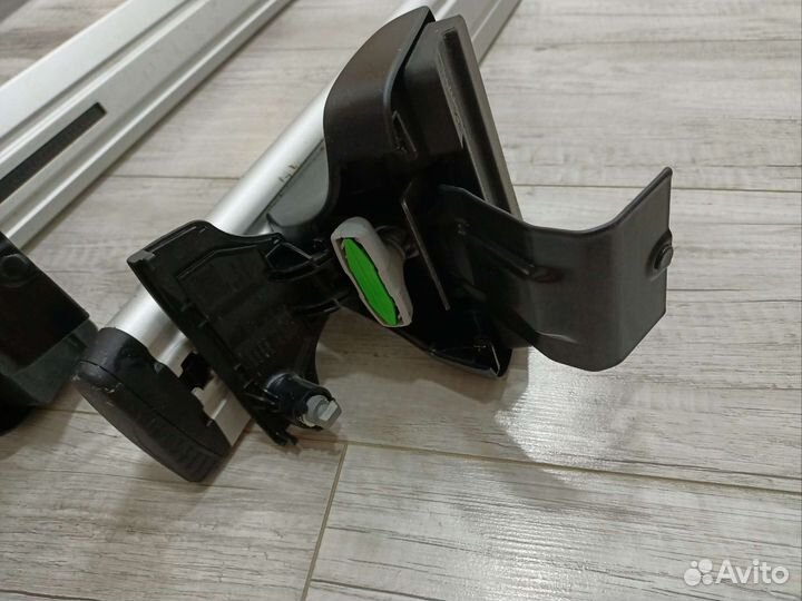 Багажник Thule Wingbar