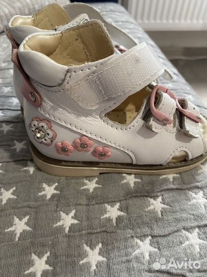 Ортопедические босоножки