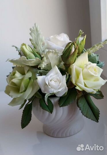 Цветочная зимняя композиция