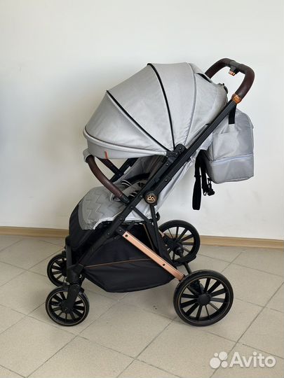Прогулочная коляска с перекидной ручкой «Luxmom»