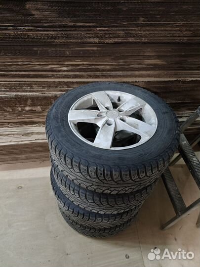 Зимние колеса 195-65 r15