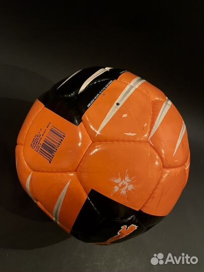 Футбольный мяч цена за два мяча