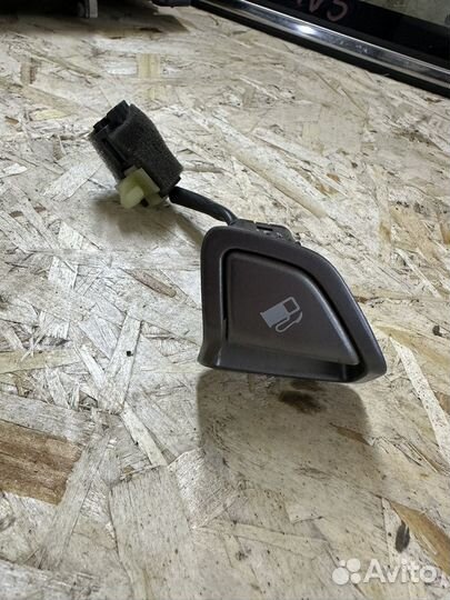 Кнопка открывания лючка бака Hyundai Santa Fe 3 DM