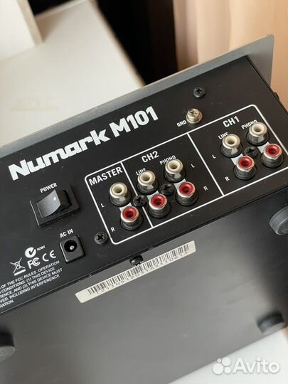 Numark M-101