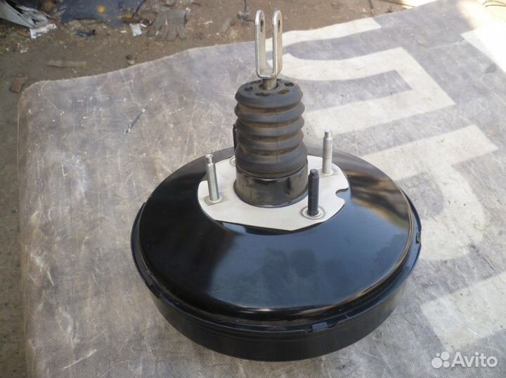 Мазда 3 Вакуумный усилитель тормозов