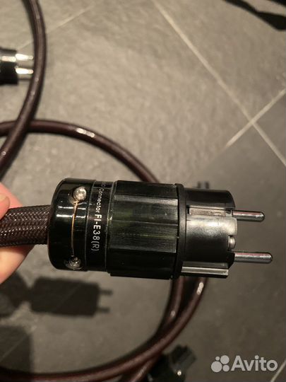 Dh labs red wave. Два кабеля, Furutech