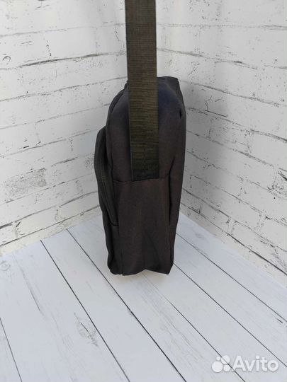 Сумка через плечо Nike SB