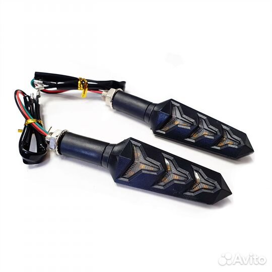 Поворотники универсальные светодиодные стрела