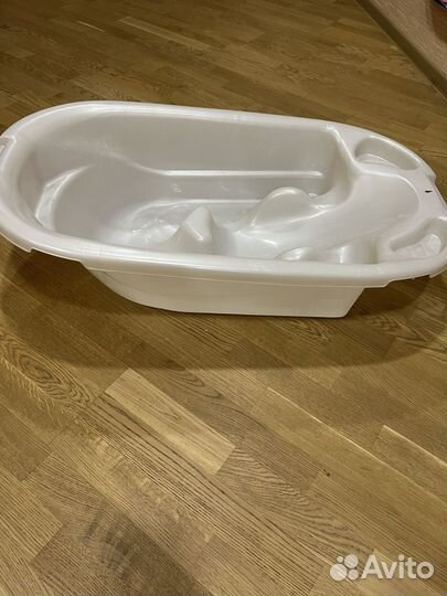 Ванночка для купания новорожденного с горкой