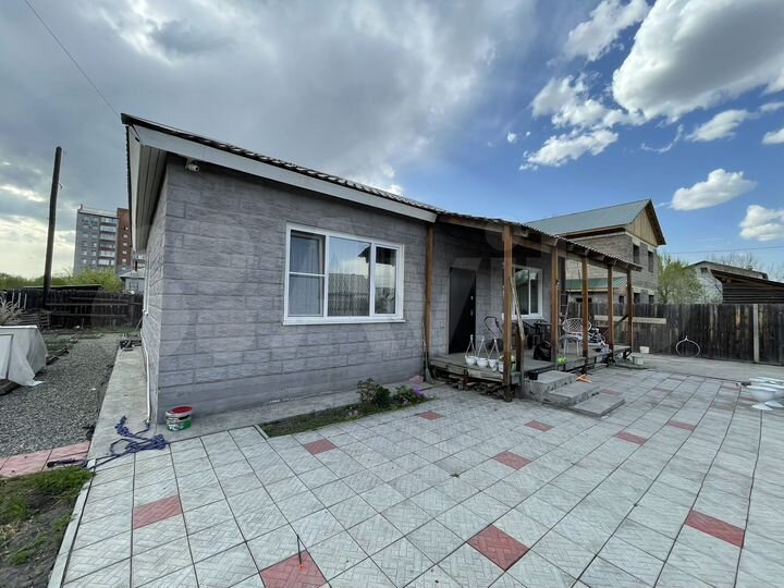 Дом 140 м² на участке 4,8 сот.