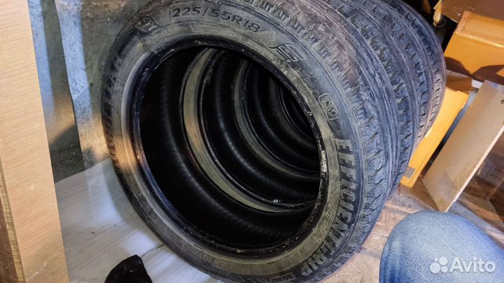 Goodyear EfficientGrip SUV 4x4 225/55 R18 98V