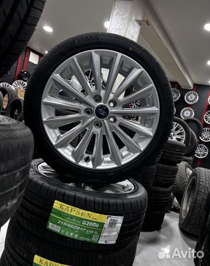 Kapsen Headking S2000 215/45 R17