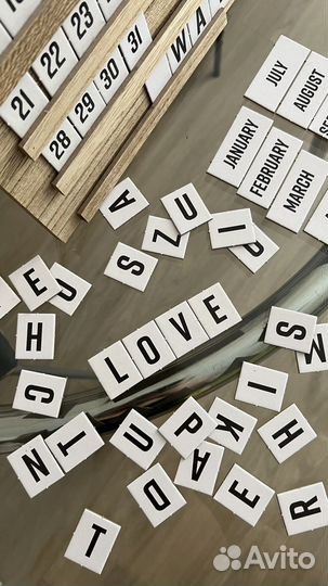 Сборный календарь из дерева