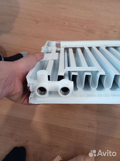 Радиатор отопления с нижним подключением