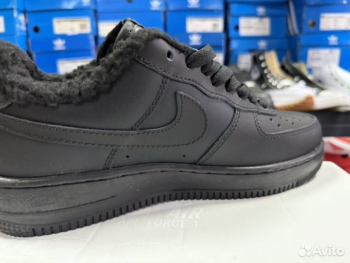 Кроссовки Nike Air Force с мехом