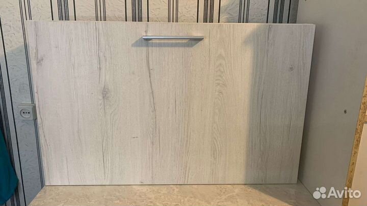 Стол письменный подвесной