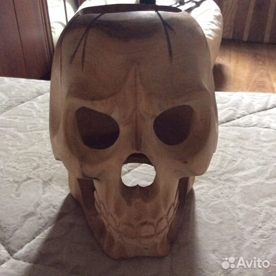 Фигурка. Череп из дерева, ручная работа