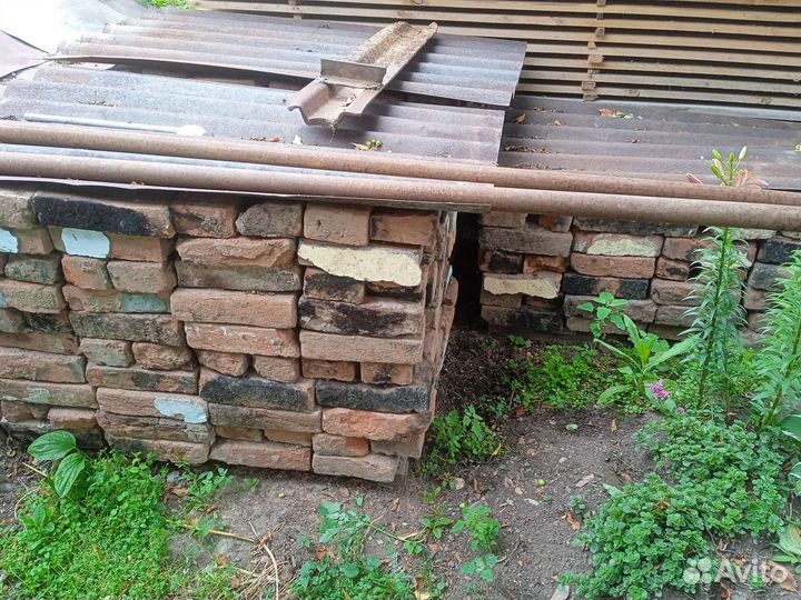 Кирпич 5 р