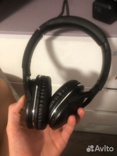 Беспроводные наушники Besses