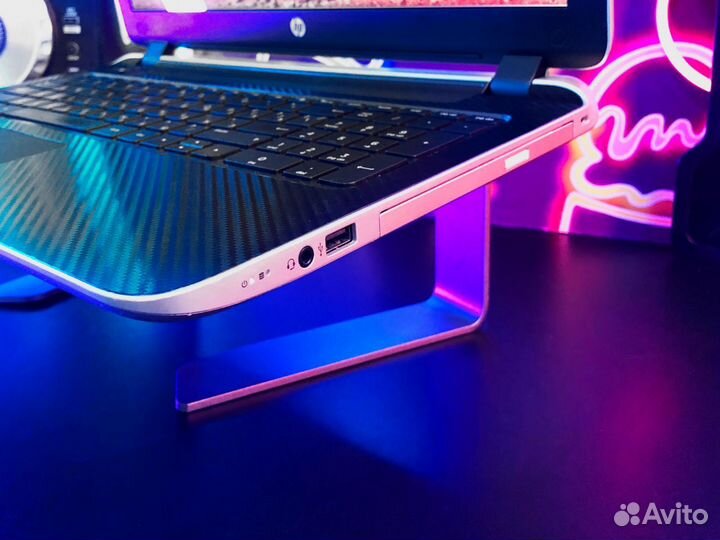 Ноутбук HP Intel Core i3 GeForce