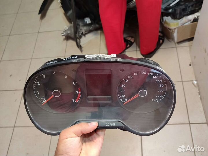 Панель приборов Volkswagen Polo 860Q