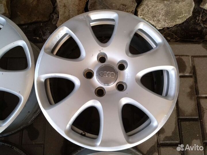 Оригинал Audi r-18 (5x130) 4 шт. б/у