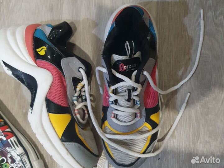 Кроссовки пакетом 38-39