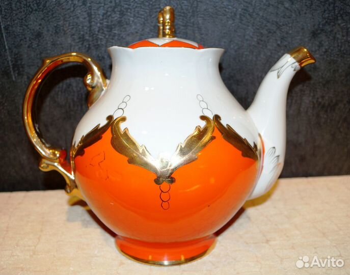 Чайник, с золочением, в коллекцию, новый, обмен