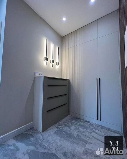 Шкаф распашной с фрезерованными фасадами