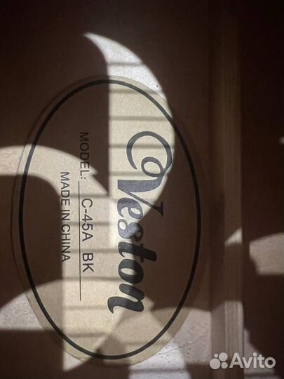 Продам гитару Veston C-45 BK