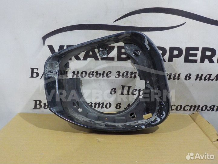 Рамка зеркала правого Land Rover Range Rover